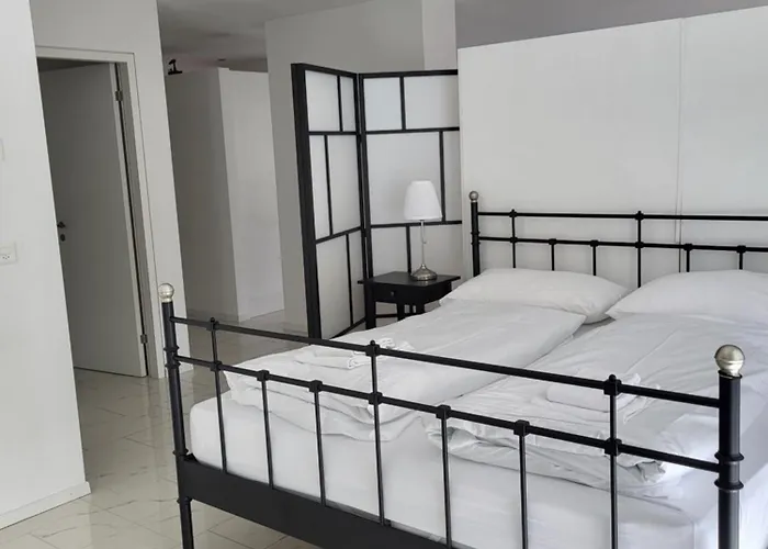 Vertical Διαμέρισμα *